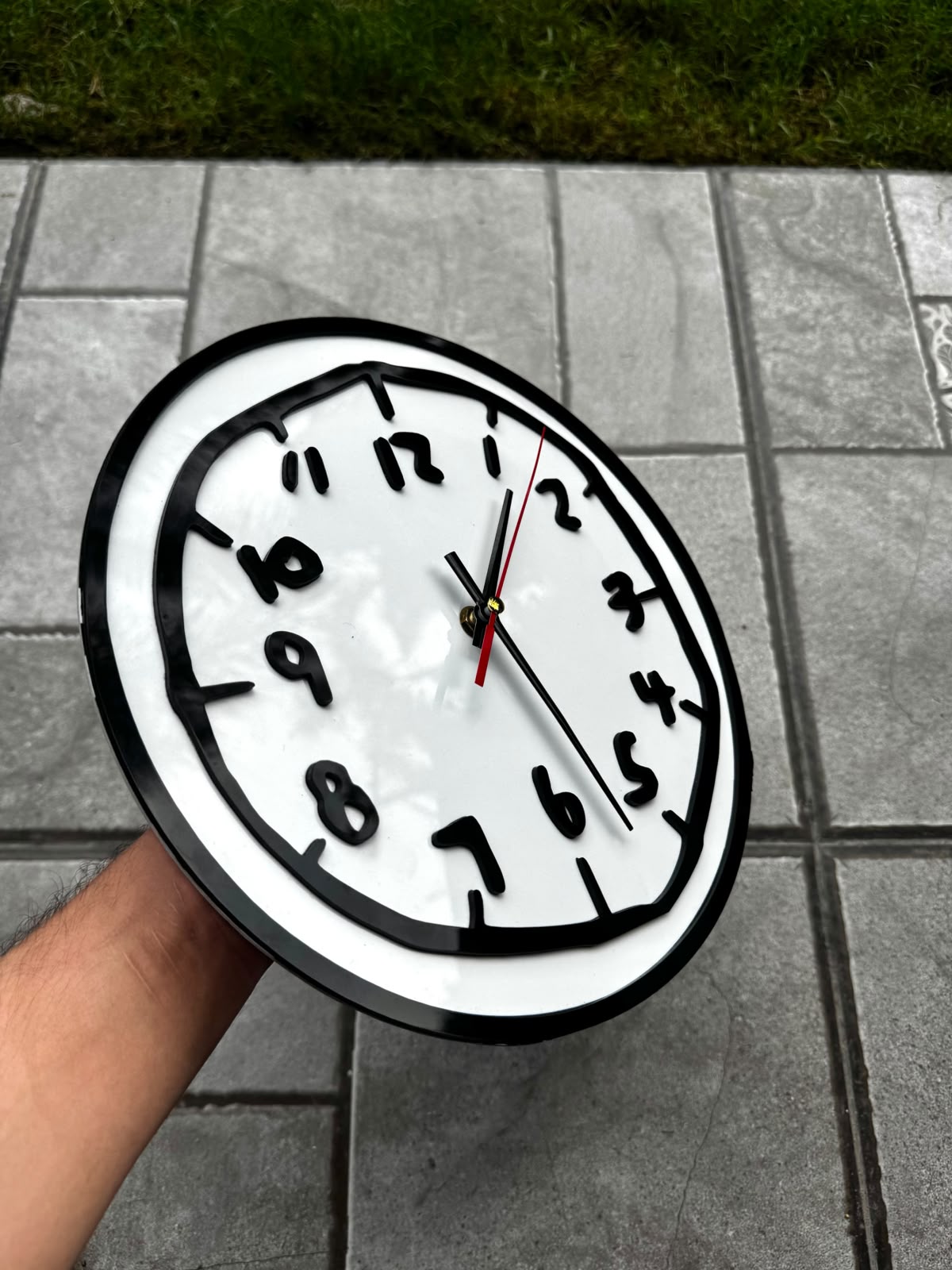 Child sketch clock