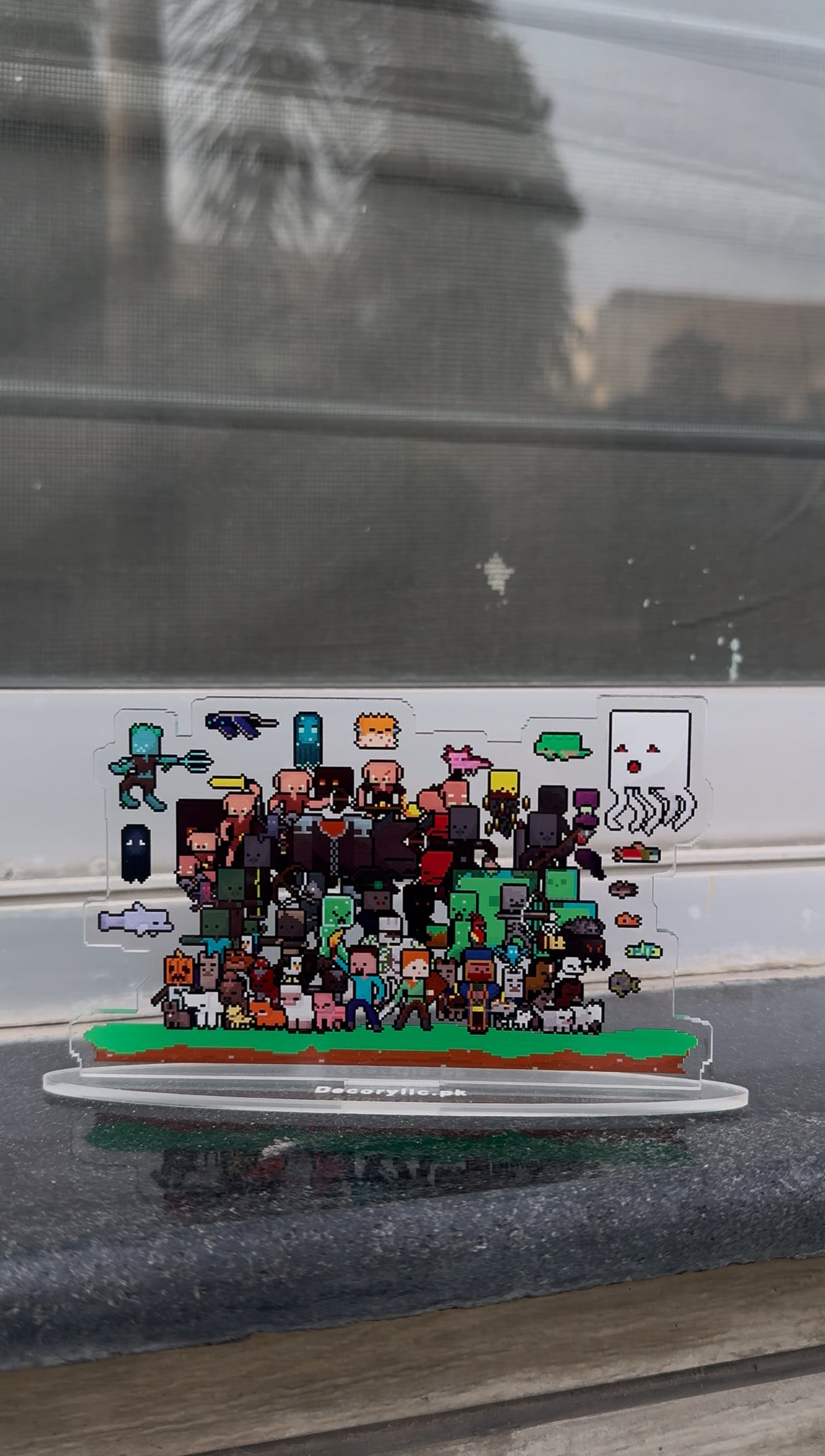Minecraft pixel standee