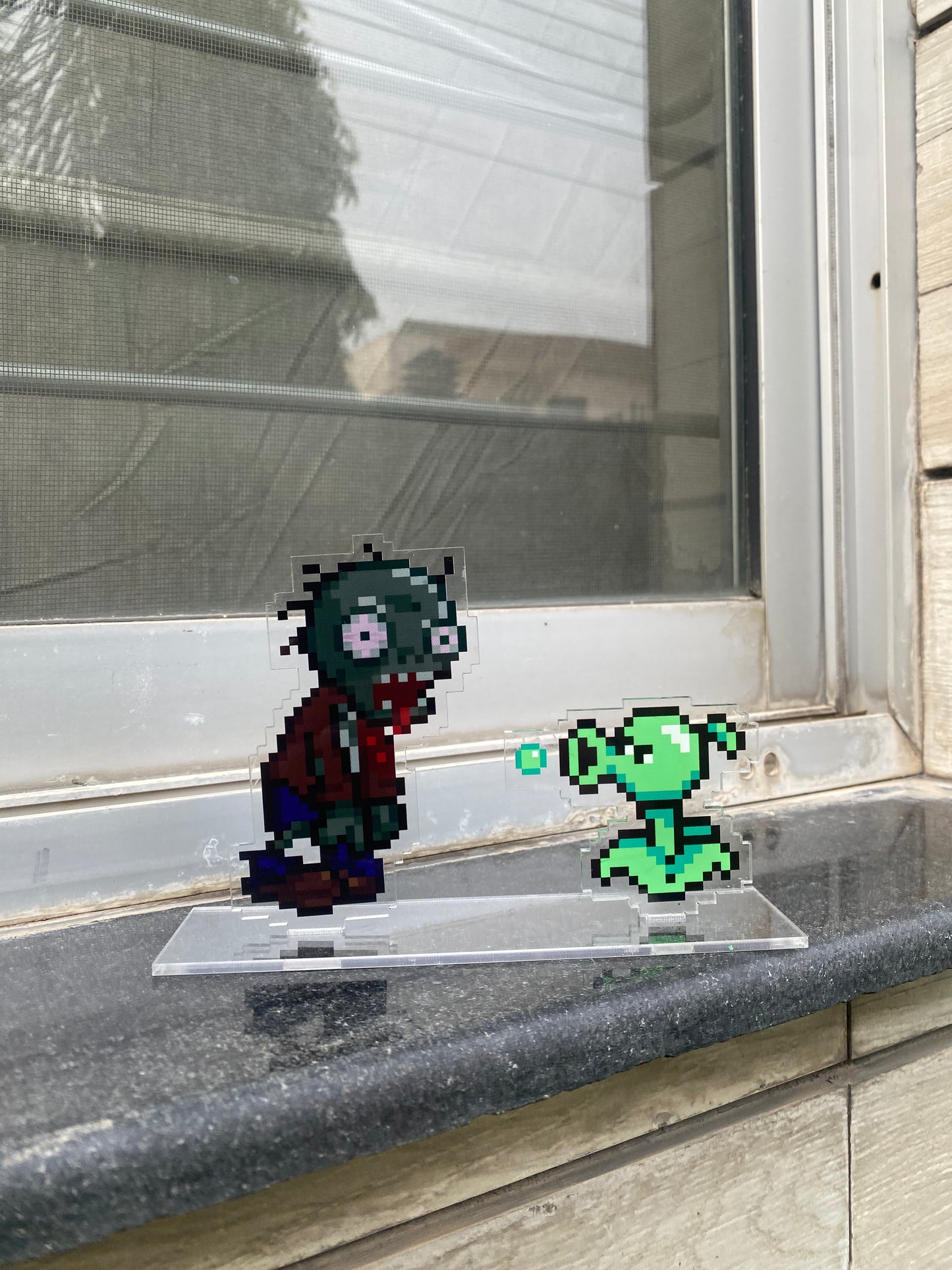 Plant vs Zombie standee